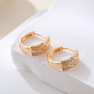 Luxueux haut de gamme mode Micro plein Zircon femmes boucles d'oreilles cerceau luxe cercle cuivre Vintage crochet d'oreille conception - Product Image 1