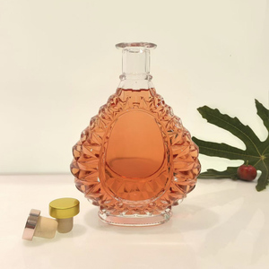 Logotipo personalizado <span class=keywords><strong>Buena</strong></span> <span class=keywords><strong>calidad</strong></span> y precio razonable 350ml 500ml 700ml 750ml Whisky/Vodka/<span class=keywords><strong>Gin</strong></span> Botellas <span class=keywords><strong>de</strong></span> vidrio Botella <span class=keywords><strong>Gin</strong></span> - Product Image 3