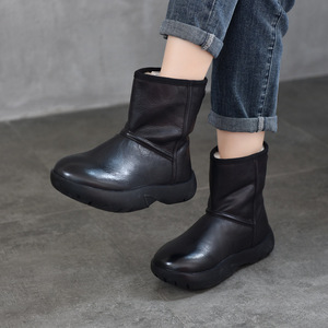 Botas de nieve bajas de piel auténtica de becerro suave para mujer, con pelo de cordero y cierre a presión en el tobillo, elegantes zapatos de hombre. - Product Image 2