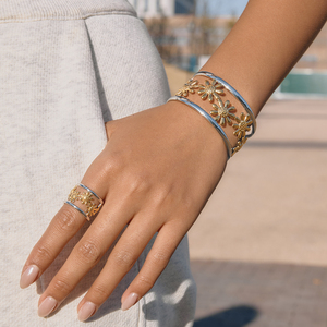 Juego de Joyería Bohemia J&D Daisy Openwork, Brazalete y Anillo Florales Chapados en Oro de 18K, Colección Coordinada para Vacaciones de Verano - Product Image 2