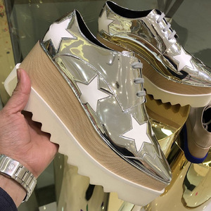 Chaussures compensées à plateforme fine pour femme, bout carré, design surélevé, tige en microfibre, semelle extérieure en caoutchouc, couleur unie, directement de l'usine - Product Image 3