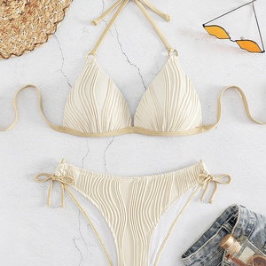 Traje de Baño de Dos Piezas con Tela Arrugada y Efecto Push-Up, Color Azul Rey, Servicio OEM, Secado Rápido - Product Image 2