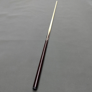 Accessoires de billard en gros Queue de billard économique de 148cm Bâton de queue de billard en bois pour billard - Product Image 1