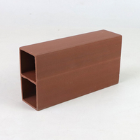 Panneau de cloison de plafond en tube de bois personnalisé wpc tube carré bois plastique composite bois creux