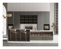Îlot de cuisine en verre avec évier, base en contreplaqué et PVC, armoire de cuisine haute en marbre étanche avec rangement pour villa