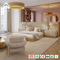Table à manger moderne minimaliste avec plateau en marbre et ensemble de chaises, meuble de rangement de luxe avec base en acier inoxydable, mobilier pour villa et manoir