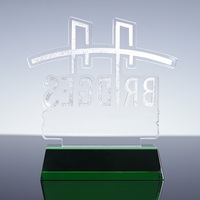 Trophées acryliques personnalisés pour petit pont Prix de conception créative en gros pour plaques
