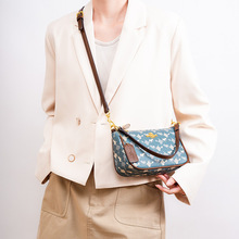 <span class=keywords><strong>Sac</strong></span> fourre-tout tendance pour femme en PU. <span class=keywords><strong>Sac</strong></span> à <span class=keywords><strong>main</strong></span> de luxe de marque. Convient à un usage quotidien. - Product Image 5