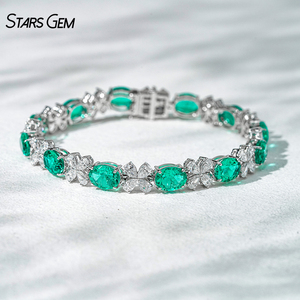 Brazaletes Clásicos Unisex de Oro Sólido de 18K Starsgem, Esmeralda Ovalada de 6*8mm, Zafiro, Rubí, Diamante Cultivado en Laboratorio con Corte Pera de 2.5*4mm - Product Image 1