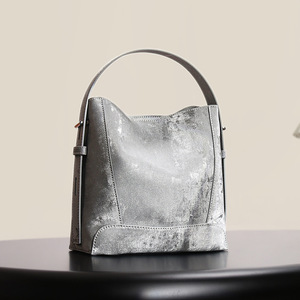 High-End <b>Women's</b> Genuine <b>Leather</b> Crossbody <b>Bag</b> Large Capacity Bucket Style with Zipper Closure Solid Color for Commuting <b>Laptop</b> - Product Image 6