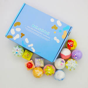 Set de Regalo de 12 Bombas de Baño Hechas a Mano - 12 Piezas de Divertidos Cupcakes Efervescentes, Ideales para Baños de Burbujas y Spa, Regalo Perfecto para Niños, Mujeres y el Hogar - Product Image 1