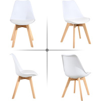 Chaise d'appoint moderne en plastique noir avec coussin en PU imperméable et pieds en bois de hêtre, mobilier de cuisine et de salle à manger pour projets de restauration