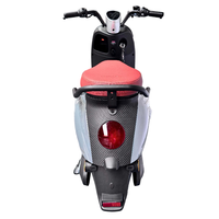 Véhicule électrique à deux roues en stock, cyclomoteur électrique pour la conduite en ville, moto urbaine pour les trajets quotidiens, prêt pour une expédition immédiate