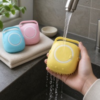 Brosse et peigne de bain pour animaux de compagnie (chiens et chats) en silicone, outil de massage et de nettoyage sous la douche, rechargeable