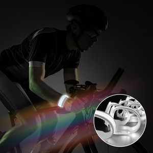 สายรัดข้อมือ LED ควบคุมระยะไกลแบบกำหนดเองสำหรับคอนเสิร์ตขนาดใหญ่ พร้อมไฟ LED 15 สี ระยะ 1000 เมตร อายุการใช้งานแบตเตอรี่ 4-6 ชั่วโมง - Product Image 2