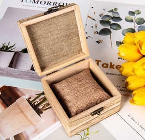 Hộp đồng hồ bằng gỗ tùy chỉnh logo cá nhân tổ chức nhỏ cho đồ trang sức hình chữ nhật hiện đại bền vững độc đáo bán buôn hộp cho - Product Image 1