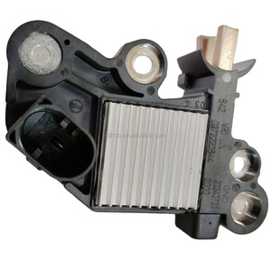 Régulateur de tension d'alternateur pour IVECO DAYLI 3.0D 14V 0272220844 0272220814 0272220829 VRB844 0125811039 0125811040 0125811043 - Product Image 1