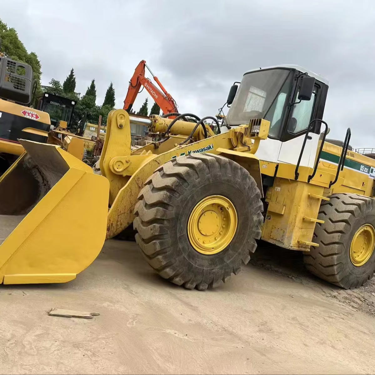 Low Price Kawasaki 85ZIV Wheel Loader Japan-Made Quality | Alibaba.com