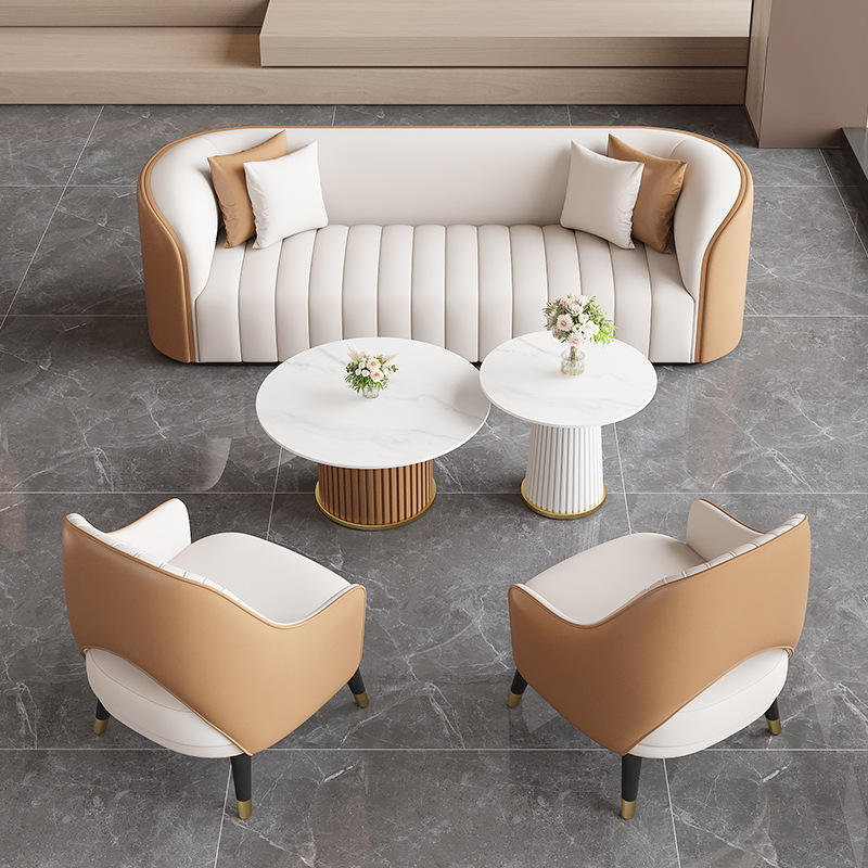 240 tables basses pour quatre personnes, modèle 11.