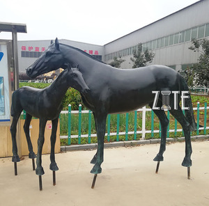 Caliente fundido método de artesanía jardín vida tamaño bronce salvaje mare <span class=keywords><strong>caballo</strong></span> con potro escultura estatua - Product Image 1