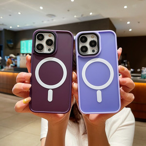 Meilleures ventes de coque de téléphone de marque de luxe avec chargeur sans fil bord carré étui souple en TPU étui pour téléphone portable pour iphone 15 - Product Image 3