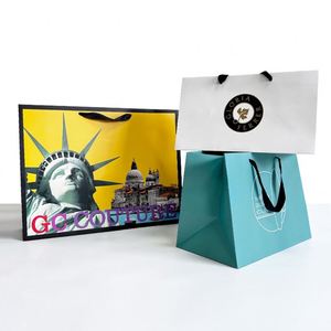 Bolsas de Compras Personalizadas de Papel Kraft Grueso, Estilo Clásico, Superficie Estampada, para Tiendas de Ropa, Joyería y Supermercados - Product Image 2