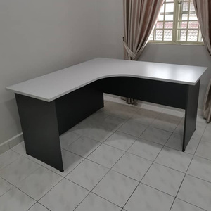 Bàn làm việc bằng gỗ hiện đại cho các máy trạm của công ty hoặc khu vực học tập tại nhà - Product Image 4