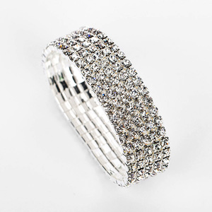 Bracelets de charme classiques coréens tendance pour femmes, élastiques en caoutchouc, entièrement ornés de diamants, vente en gros B053 - Product Image 1