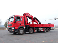 Grue à flèche articulée de 16 tonnes montée sur camion 8x4, grue à bras pliable pour les projets de construction et de logistique en Afrique