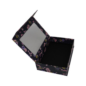 Boîtes d'emballage cadeau de foulards en carton rigide Guangdong avec fermeture magnétique à rabat avec logo personnalisé et fenêtre transparente en PVC - Product Image 6