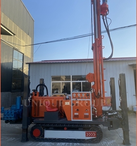 Machine de forage de puits d'eau sur chenilles unique profondeur de 300m avec boîte de vitesses et composants de noyau de roulement pour des performances optimales - Product Image 3