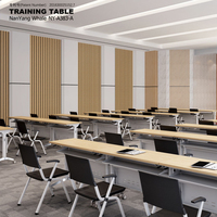 Table de conférence modulaire pliable sur mesure pour salle de formation en Chine, avec pieds en acier