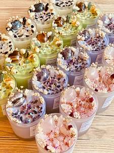 เทียนหอม LANJO กลิ่นอโรมาเธอราพี ทำจากขี้ผึ้งถั่วเหลืองในภาชนะแก้ว ประดับด้วยดอกไม้แห้งและคริสตัลเปลี่ยนสีได้ เหมาะสำหรับเทศกาลปีใหม่ งานปาร์ตี้ งานแต่งงาน และเป็นของขวัญ - Product Image 3