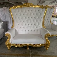 Fauteuil de luxe doré et argenté à dossier haut pour marié, mariée, roi, mariage royal