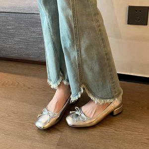 2386-53French Retro Mary Jane Pompes pour femmes Nouveau style Chaussures simples d'été avec nœud talon carré Slip-on Plus Size Automne-Hiver - Product Image 1