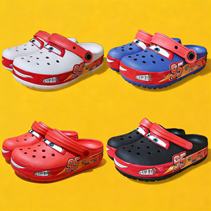 Zapatos de Verano para Niños y Adultos al por Mayor, Modelo 95, Estilo Slip-On con Dibujos Animados Paradise. Sandalias de Playa con Parte Superior de EVA Brillante Estilo Mackintosh - Product Image 1