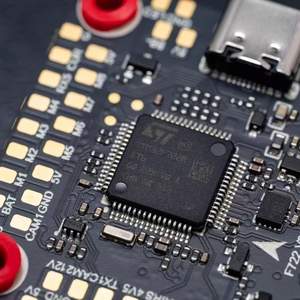 F722 V3 55A 65A 80A 100A FC 4-en-1 3-8S ESC Stack de vol pour quadricoptère, contrôleur de vol pour modèles réduits d'avions et drones FPV - Product Image 1