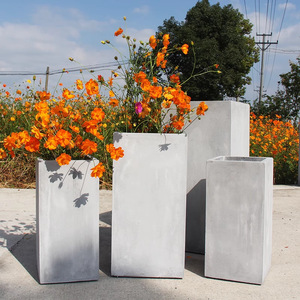 Vasi Rettangolari Grandi in Fibra di Vetro, Fioriere in Cemento Leggero Effetto Argilla, Contenitori per Piante da Giardino in FRP/GRP - Product Image 1