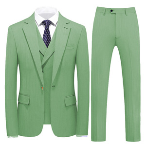 Costumes 3 pièces pour hommes à la mode personnalisés pour banquet <span class=keywords><strong>de</strong></span> mariage pour hommes, ensemble blazer à col cranté <span class=keywords><strong>de</strong></span> couleur unie, ensemble pantalon et <span class=keywords><strong>gilet</strong></span> - Product Image 1