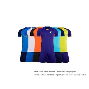 Ensemble de survêtement de football personnalisé pour homme 100 % polyester à séchage rapide, extensible, manches courtes avec logo frontal, excellent matériau - Product Image 1