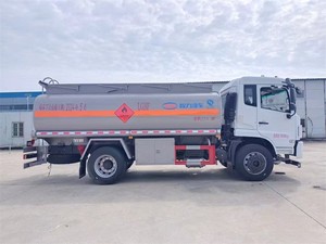Camion-citerne Dongfeng 4*2 de haute qualité, capacité 14000L, pour le transport de pétrole brut et d'essence, à vendre - Product Image 4