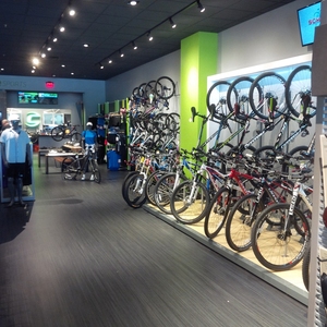 Estante de Exhibición de Pared para Tienda de Bicicletas de Montaña de Madera, Escaparate para Tienda de Bicicletas Eléctricas, Mueble de Decoración, Soporte de Exhibición para Tienda de Ciclismo - Product Image 2