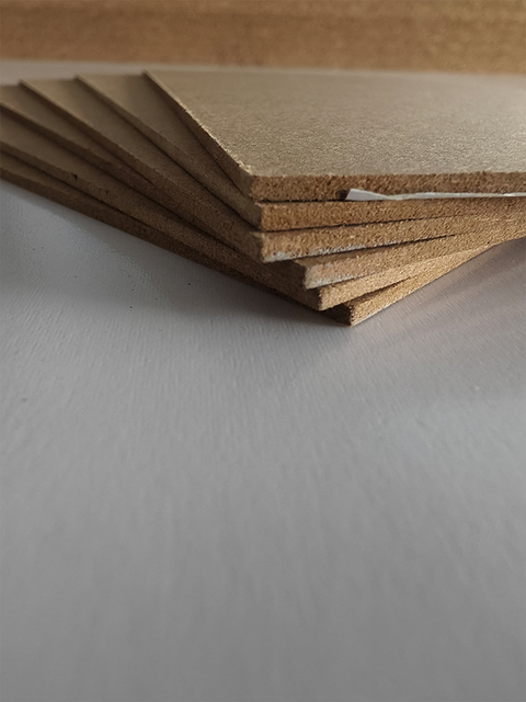 18mm Plain Eco-Friendly MDF Board / Raw MDF Panels E1 Formaldehyde Moisture Proof for Furniture Use