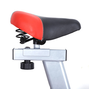 Bicicleta estática vertical con resistencia ajustable, funciona con batería, equipo de fitness para interiores, para entrenamiento en casa. - Product Image 4