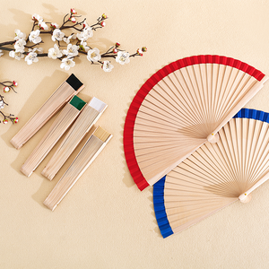 Abanico de Danza Española con Patrones Grabados Personalizables, Varillas de Madera, Ideal para Espectáculos y Regalos - Product Image 5