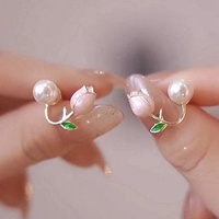 Mode en gros femmes boucles d'oreilles perle goujon oreille anneaux bijoux paillettes émail tulipe fleur coeur alliage GRS bohême fête bijoux
