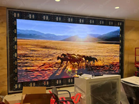 Mur vidéo LED couleur intérieur P2.5/P3 avec luminosité de 600 cd/m² et HDR 1000:1 pour la publicité dans les centres commerciaux
