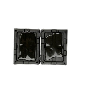 กับดักหนูแบบกาวเหลวพลาสติกสำหรับส่งออกต่างประเทศ กาวเหนียวแน่น ดักรังหนู 4 ชิ้น ขนาดเล็ก แผ่นกาวสีดำ - Product Image 1