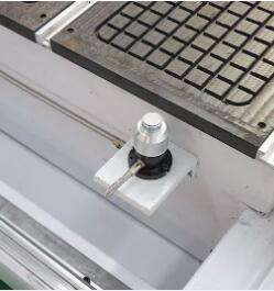 เครื่องแกะสลักไม้4แกนเครื่อง2030 CNC ATC ความเร็วสูงเราเตอร์สำหรับทำประตูตู้เฟอร์นิเจอร์ - Product Image 6