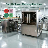 Machine de marquage laser haute précision et stable pour la traçabilité des capsules, gravure de codes d'étiquettes GS1 et d'identifiants uniques sur bouchons de bouteilles en plastique